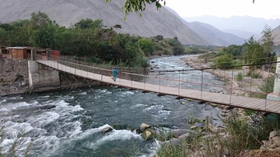 Puente Colgante de Catapalla